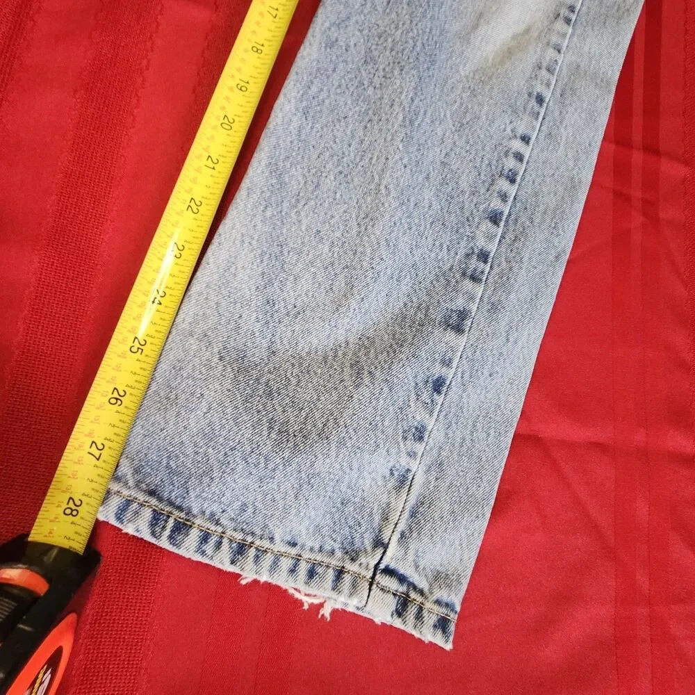 Vtg Levis 505 Regular Fit Jeans Mens 32x30 Distressed Light Wash